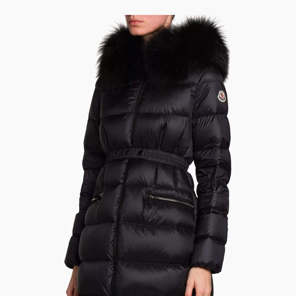 Moncler Boedic black coat size 5. Black shearling hood.